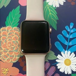 🔴SOLD🔴 Apple Watch Series 3 42mm
